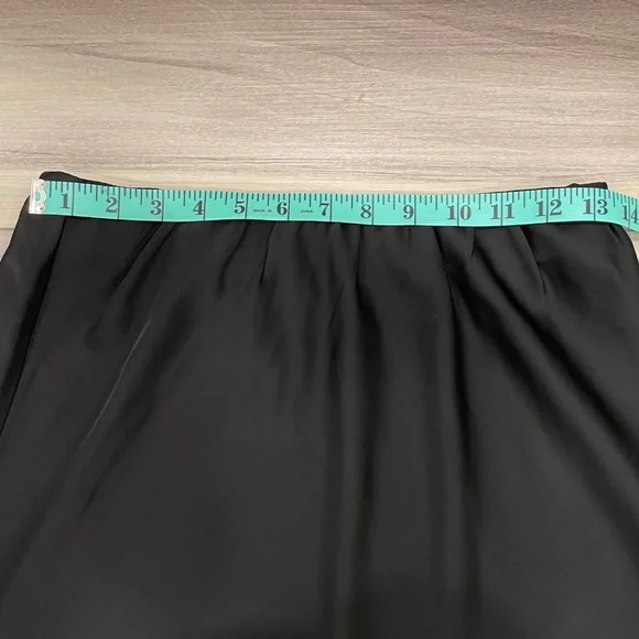 NWT KAFFE KAhilda Skirt Size Medium (Danish 38) Silky Black with Lace Trim - Picture 8 of 16
